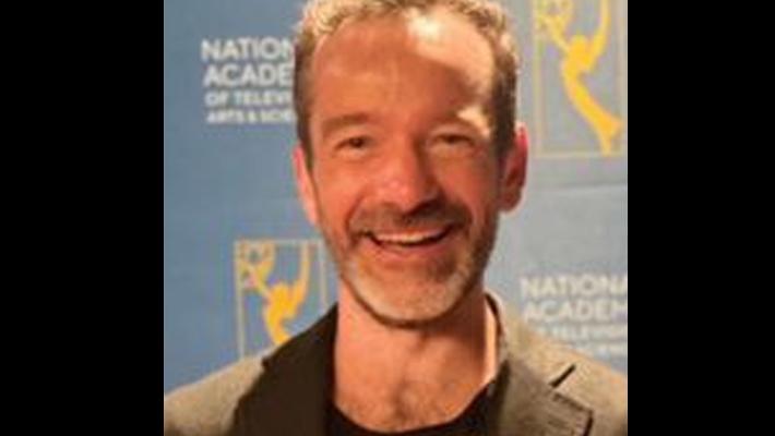 Ritrovato in spiaggia vicino a New York il cadavere del regista Ross McDowell: il corpo era senza testa