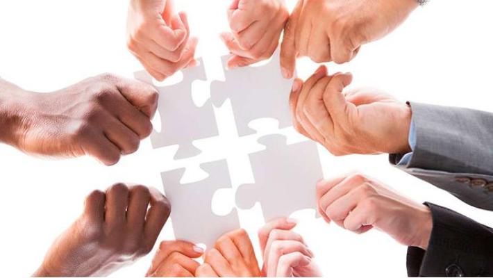 «Obbligati» a cooperare per affrontare il futuro