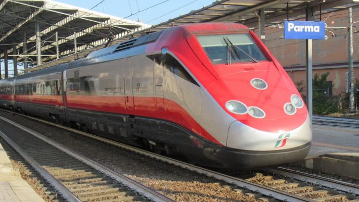 Tutto confermato: dal 10 dicembre Parma perde 5 treni Frecciarossa. Puglia, Abruzzo e Marche &laquo;guadagnano&raquo; 30 minuti per arrivare a Milano