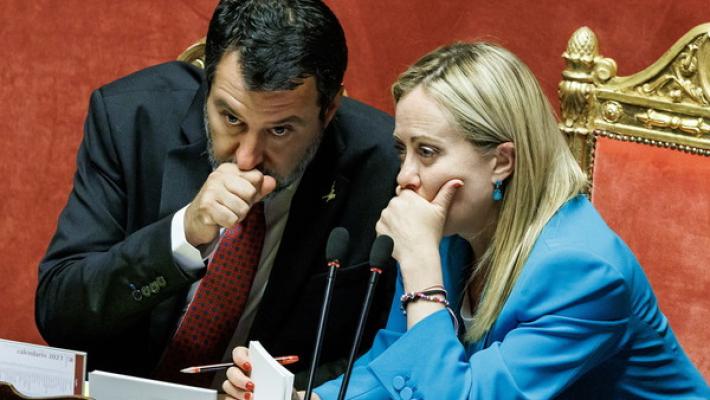 La disfida tra le due destre