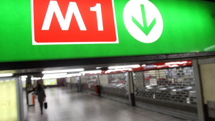 MIlano, turista borseggiato di 14mila euro in metropolitana 