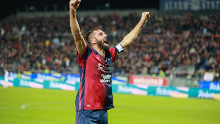 Serie A: Il Cagliari vince in rimonta contro il Sassuolo (2-1)