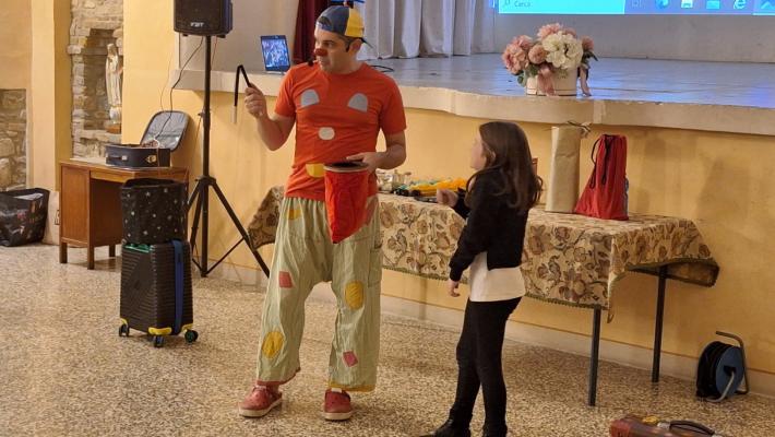 «Claun Pimpa»,  in guerra per far sorridere i bambini