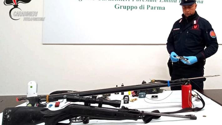Carabinieri Forestali rinvenimento oggetti atti a offendere grato Parma