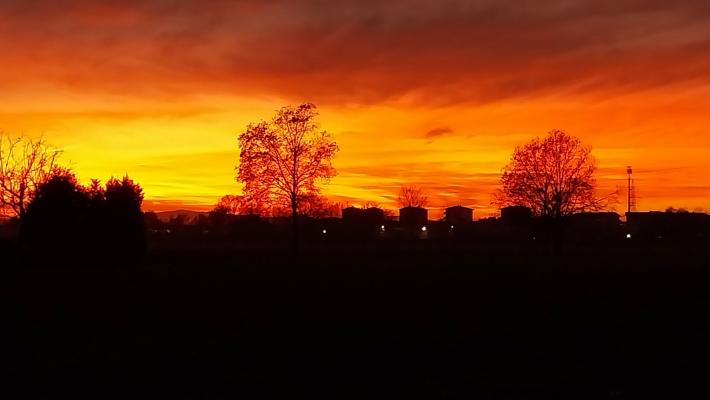 Parma, un tramonto da incorniciare