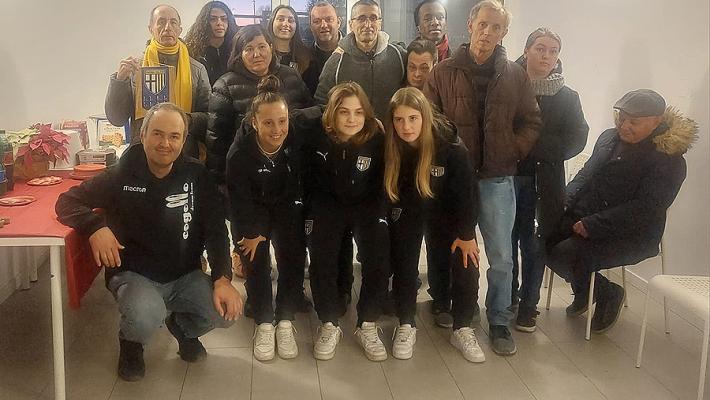Le giovanili maschile e femminile del Parma Calcio a Casa Scarzara e ai gruppi appartamento di Proges