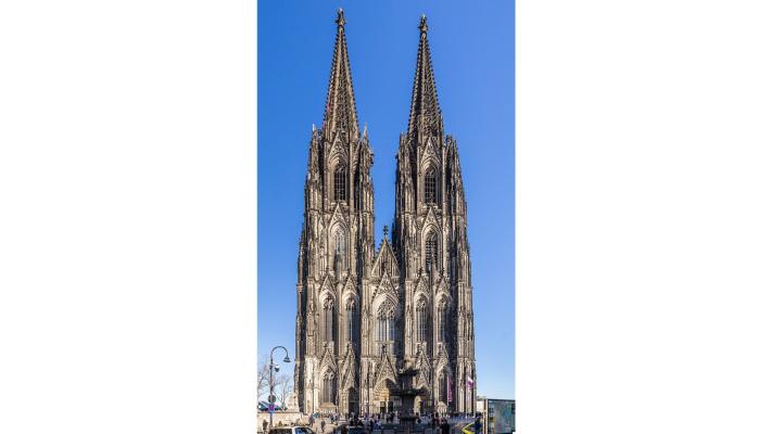 Pianificavano un attentato contro la cattedrale di Colonia nella notte di Capodanno: arrestati tre islamisti 