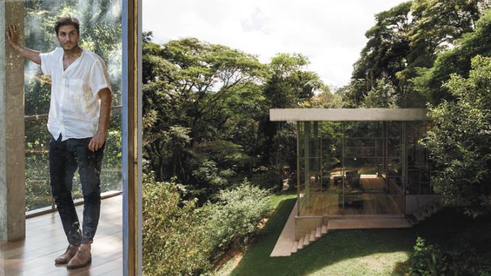 Matteo Arnone  . Casa-biblioteca avvolta dal bosco 