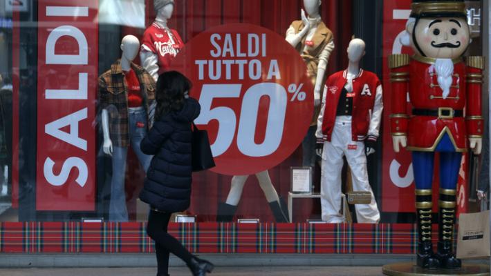 Saldi al via. Confcommercio, giro d'affari da 4,8 miliardi 
