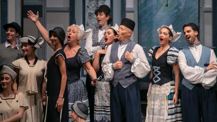 E in primavera sboccia l'operetta