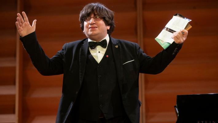 Ramin Bahrami  al CarmineLezioni  di piano. E di Persia