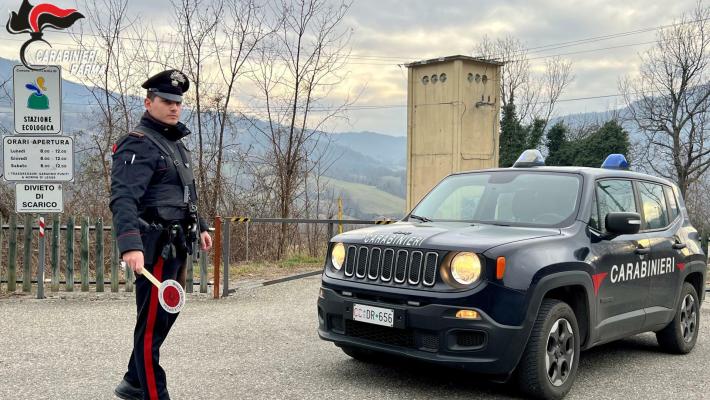 Furto all'isola ecologica di Corniglio: denunciato un 57enne