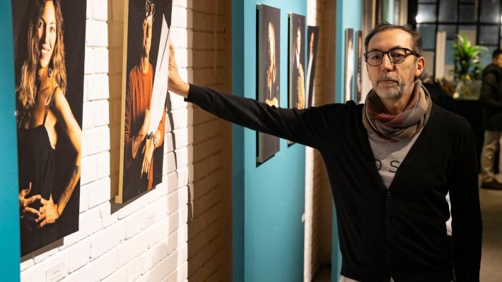 «Parma in Posa» di Fabrizio Bocchi  diventa una mostra con 30 immagini