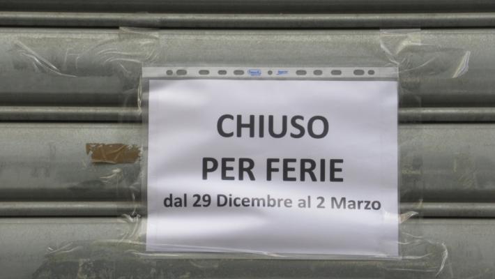 «Quando le ferie sono… extralarge: che invidia quel cartello»