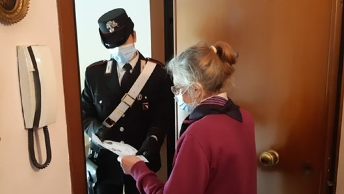 Anziani derubati da falso tecnico del gas: carabinieri rilanciano la campagna preventiva