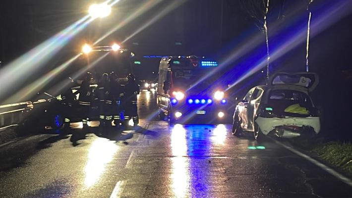 Incidente tra due auto tra Sanguinaro e Fidenza: via Emilia in tilt per più di un’ora