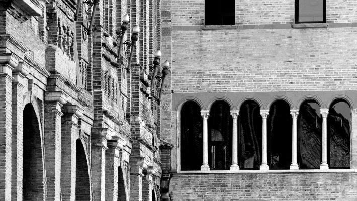 "Parma ideale": gli scatti del grande fotografo Giovanni Lunardi in mostra nella sede centrale dell'Università 