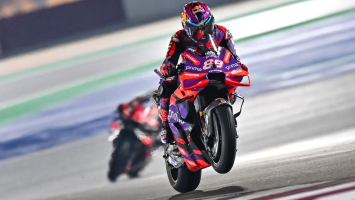 A Martin la prima pole della stagione in Qatar
