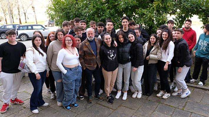 Il papà di Virgy agli studenti: «State attenti alle insidie del male»