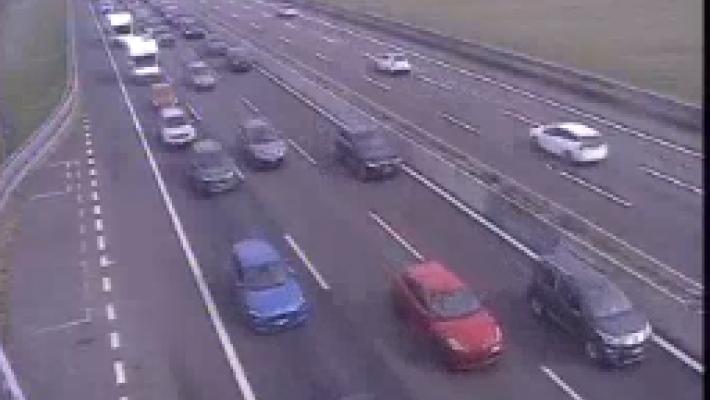 Si intensifica il traffico in autostrada: code a tratti tra Parma e Fiorenzuola, disagi anche in A14 