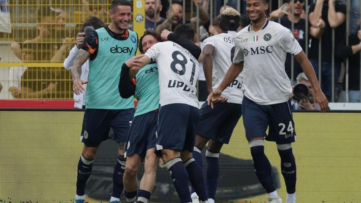 Serie A: il Napoli per un tempo torna a fare il Napoli e questo basta a battere il Monza  (4-2)