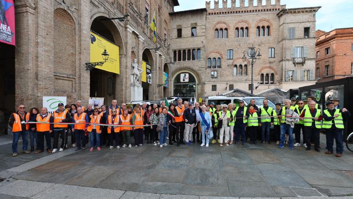 Intercral e Auser:  fare rete è la vera forza della solidarietà. Inaugurati due nuovi mezzi per il trasporto sociale e disabili