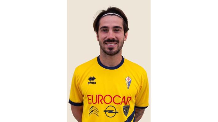 Malore in campo, calciatore 26enne è morto in ospedale