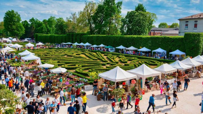 Da giovedì 25 a domenica 28 aprile torna, nel parco della Reggia di Colorno,  "Nel Segno del Giglio"