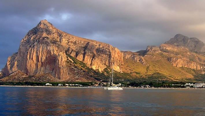 Turista di Parma muore in mare a San Vito Lo Capo, disposta autopsia