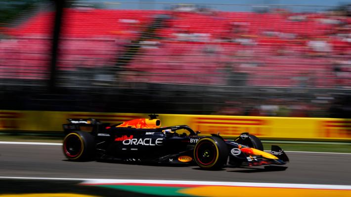 Gp d'Imola, nel Q1 il più veloce è sempre Verstappen