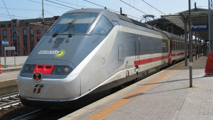 Lavori sulla Bologna-Prato: fino all’8 settembre Parma perde l’Intercity Notte per/da Siracusa e 3 Intercity per/da Napoli, Salerno e Terni