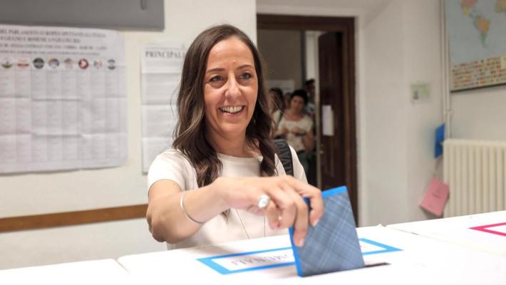 Firenze:  Funaro verso il ballottaggio in testa.  Secondo   Schmidt 
