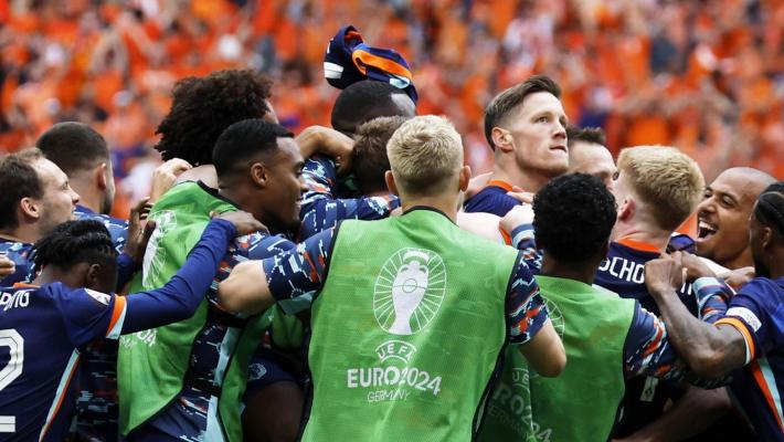 Weghorst ribalta la Polonia: Olanda, vittoria col brivido