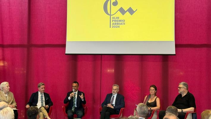 Consegnato al Teatro Regio il premio Filippo Siebaneck per il progetto "Opera in carcere"