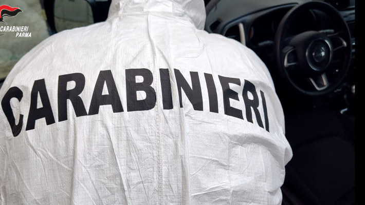 Parma: nuovi guai per la &ldquo;Bonnie&rdquo; parmigiana. Incastrata dagli schizzi di sangue lasciati sulla scena del crimine.