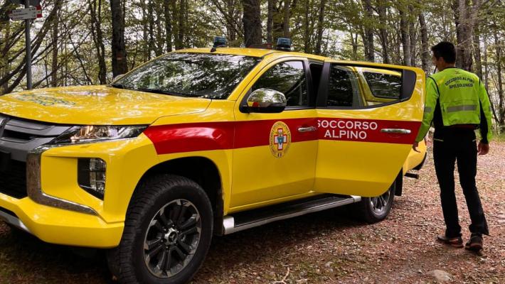 Escursionista infortunata ad un arto inferiore
