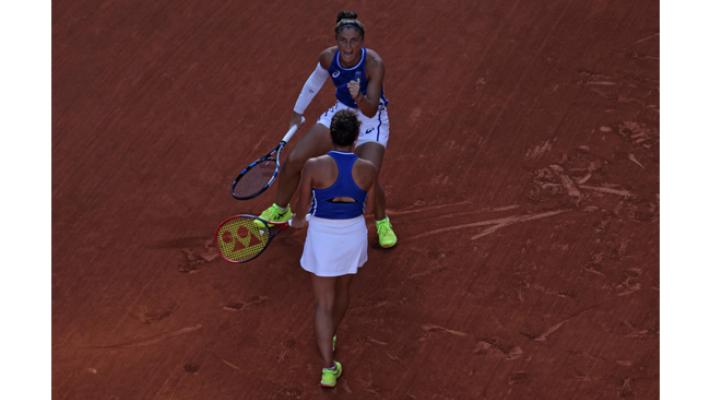 Stupendo ora nel tennis con il doppio Paolini-Errani. Paltrinieri super: argento nei 1500 stile libero dietro a Finke (record del mondo)