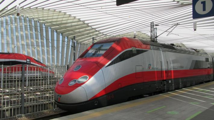 Da lunedì 12 a domenica 18 agosto i treni dell’Alta Velocità non fermano alla Mediopadana: fermata a Reggio Emilia città