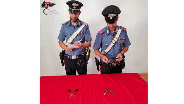 Parma: entra in un supermercato e minaccia i dipendenti. Denunciato 40enne straniero