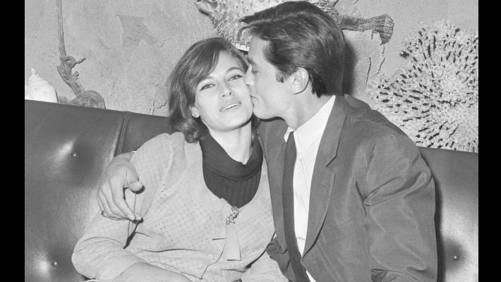 Alain Delon e quel discorso a Cannes: "Devo tutto alle donne" 