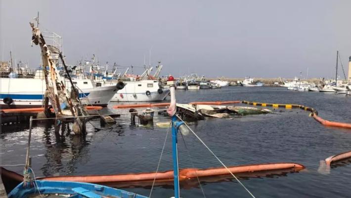 Tromba d'aria in mare, affonda barca a vela al largo di Palermo: 7 dispersi, 15 i salvati 