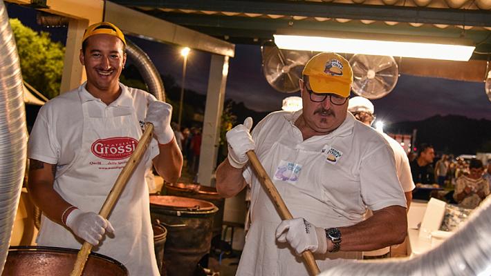 Sagra della polenta:  i paioli entrano in azione