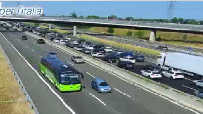 Traffico intenso: code a tratti tra Parma e Fidenza e in Autocisa, disagi anche in A14
