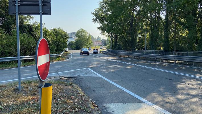 Ponte di via Mantova, investito da un'auto pirata un fattorino della Gazzetta: è in Rianimazione