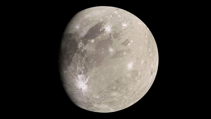 Ganimede vittima di un mega-impatto, ha spostato il suo asse