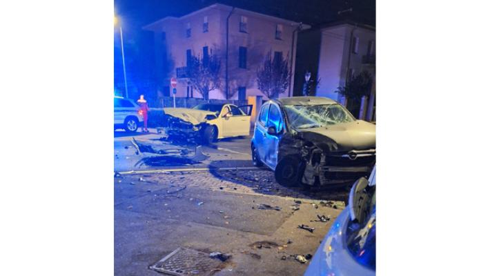 Incidente ore 4.15 circa incrocio viale Milazzo, Viale Villetta