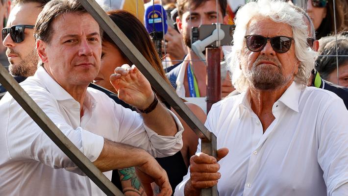 Il duello tra Grillo e Conte
