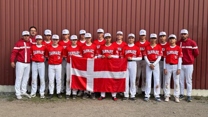 Augusto Bernardi:  Un parmigiano giovane stella del baseball danese