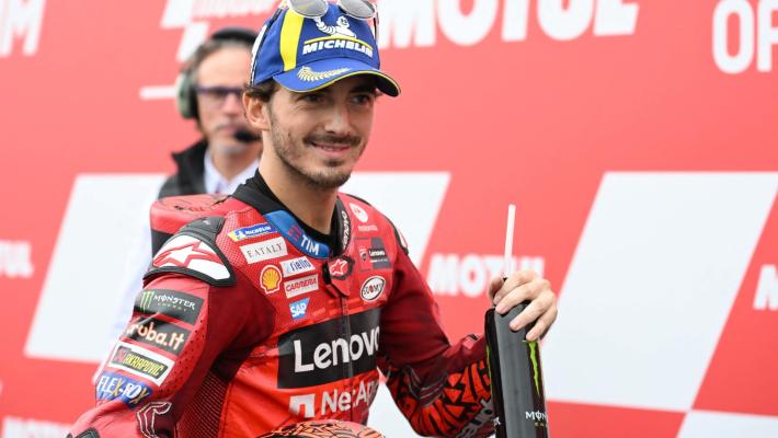 MotoGp Giappone: Acosta cade, Bagnaia vince la Sprint