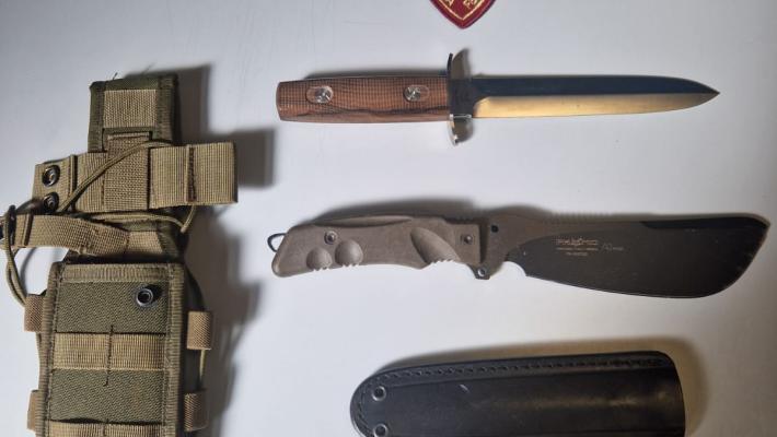 In treno con machete e coltello nascosti in valigia: denunciato 46enne